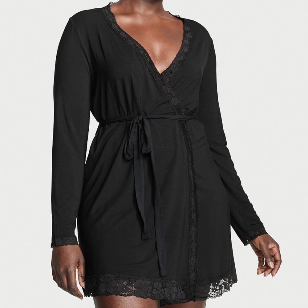 Victoria’s Secret Modal Lace Trim Heavenly Robe, Size: XS/S, Color: Black